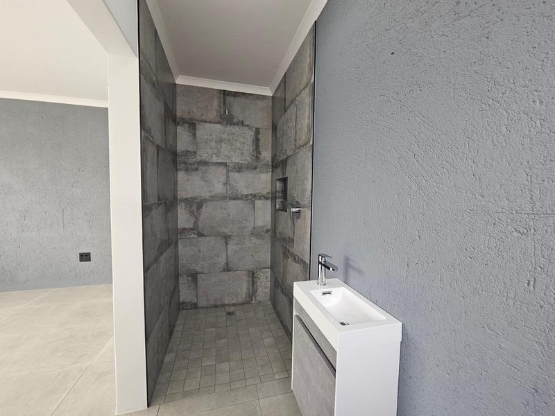 3 Bedroom Property for Sale in Myburgh Park Western Cape
